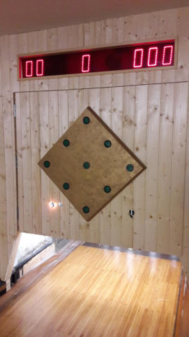 Die Blendwand ist fast fertig. Lediglich die Blenden fr die Anzeige des Freigabestatus fehlen noch